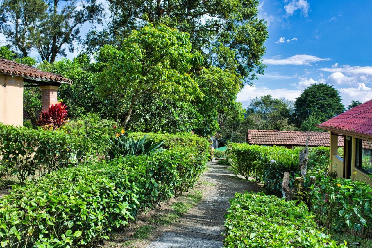 Hotel Villa Zurqui San Isidro  エクステリア 写真