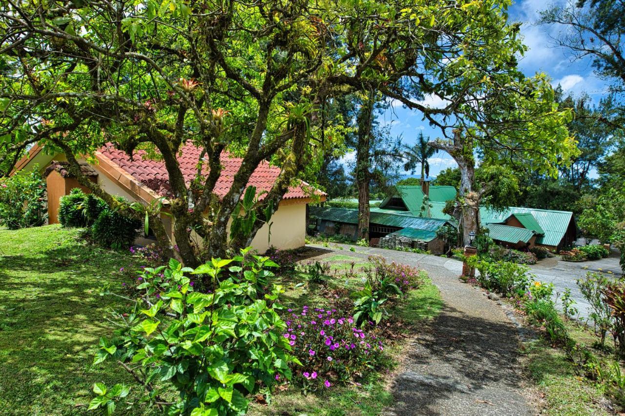 Hotel Villa Zurqui San Isidro  エクステリア 写真