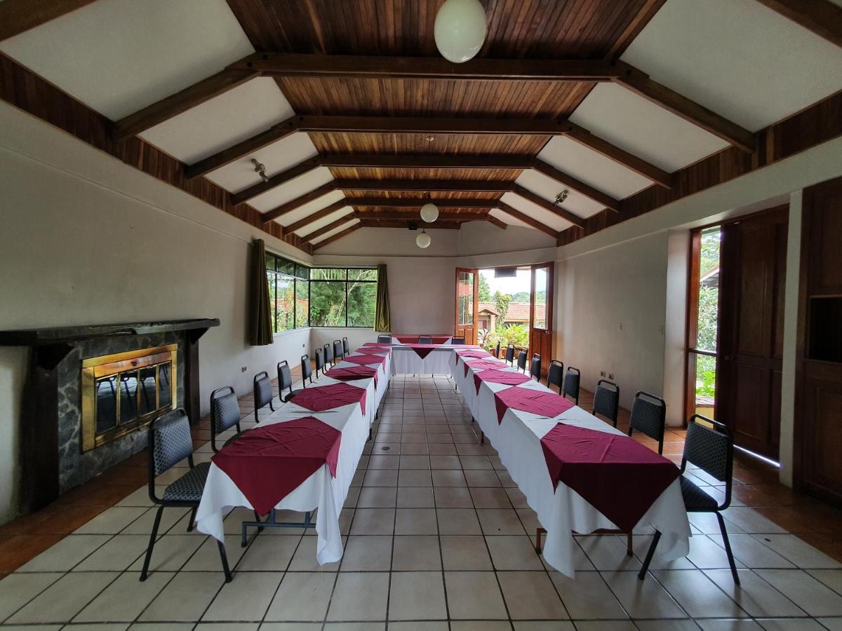 Hotel Villa Zurqui San Isidro  エクステリア 写真