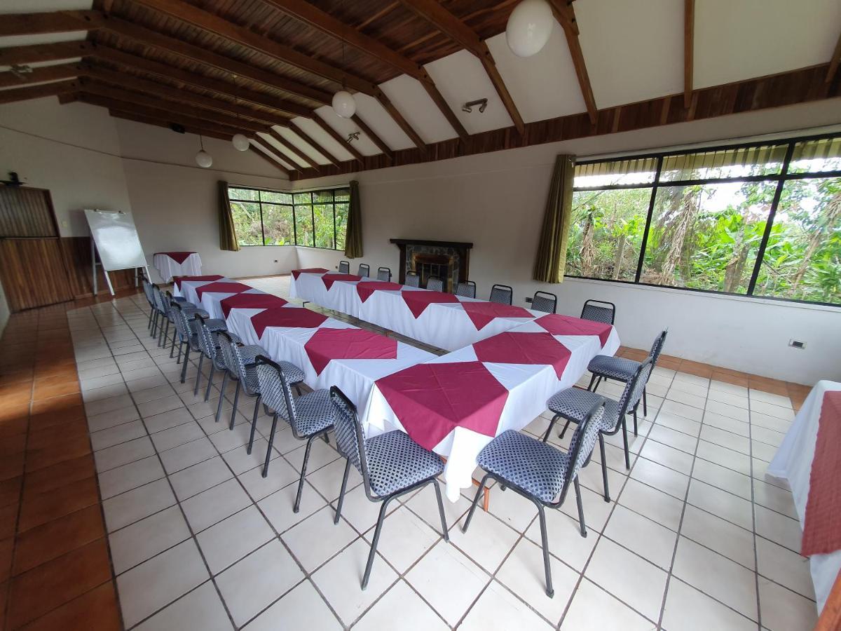 Hotel Villa Zurqui San Isidro  エクステリア 写真