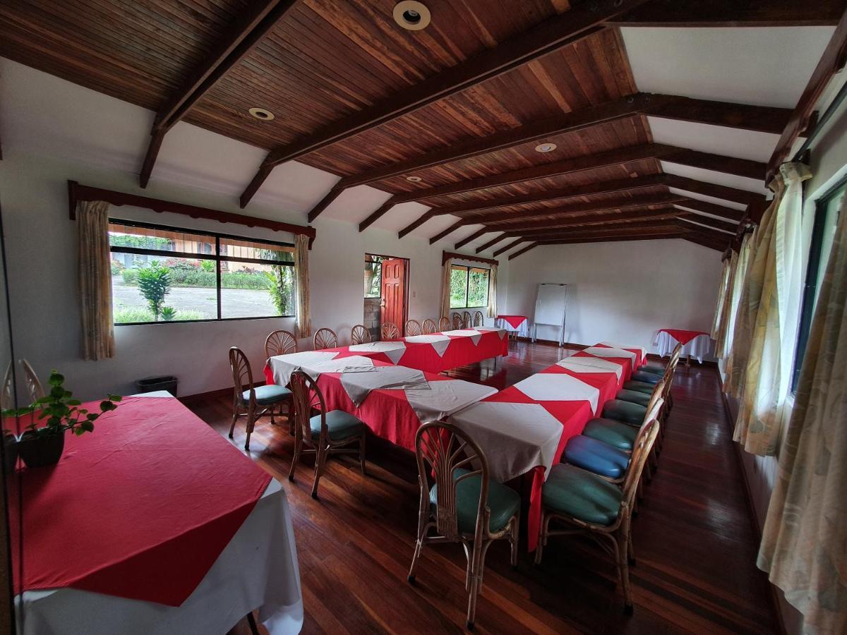 Hotel Villa Zurqui San Isidro  エクステリア 写真
