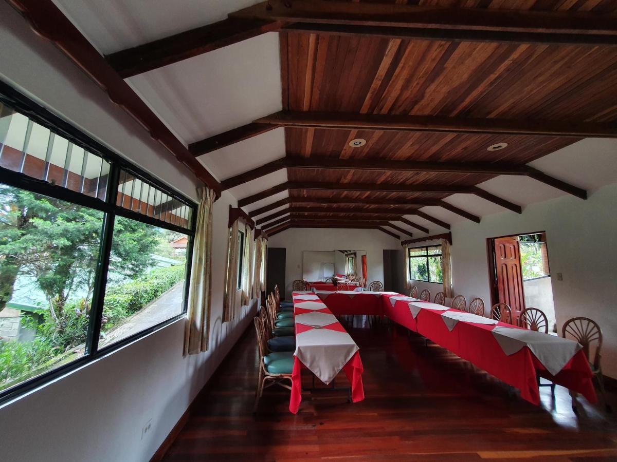 Hotel Villa Zurqui San Isidro  エクステリア 写真