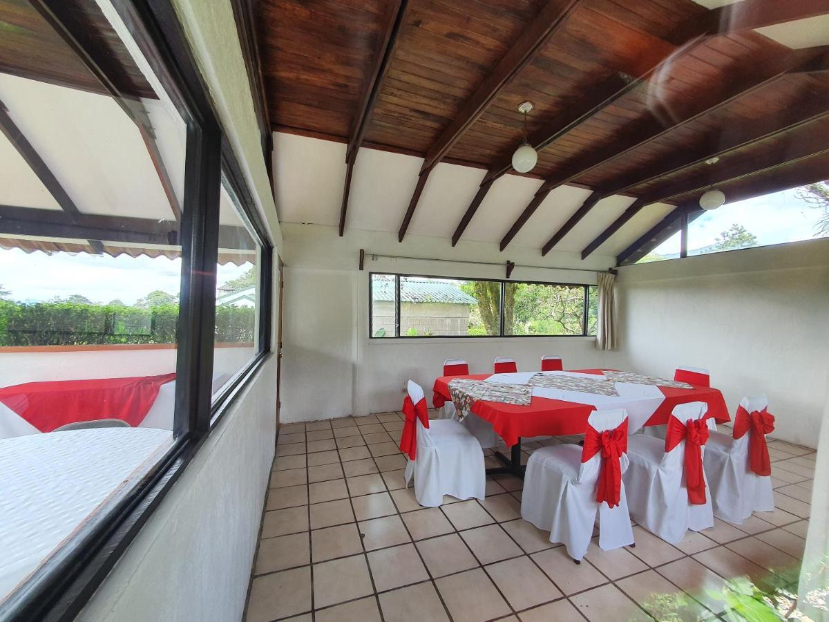 Hotel Villa Zurqui San Isidro  エクステリア 写真